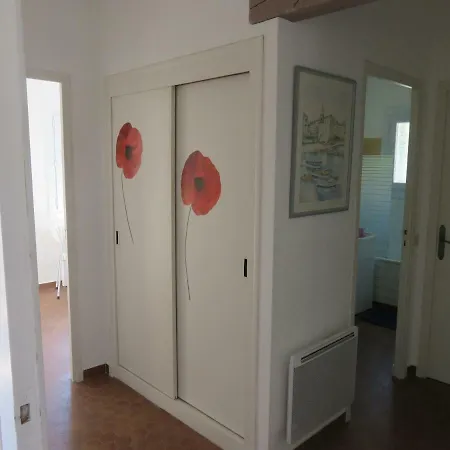 Apartment Tres Bel T2 De 65 M2 Avec Terrasse Vue Sur Port.