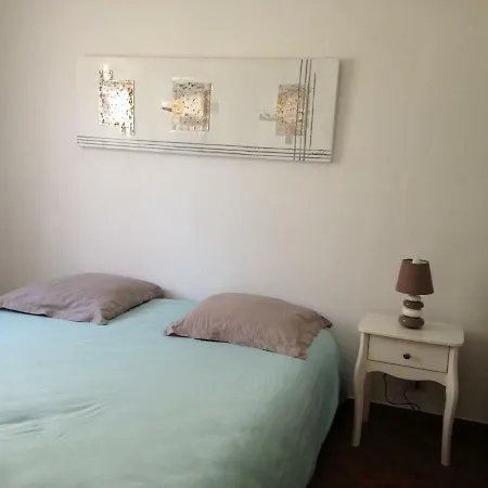 Apartment Tres Bel T2 De 65 M2 Avec Terrasse Vue Sur Port. *